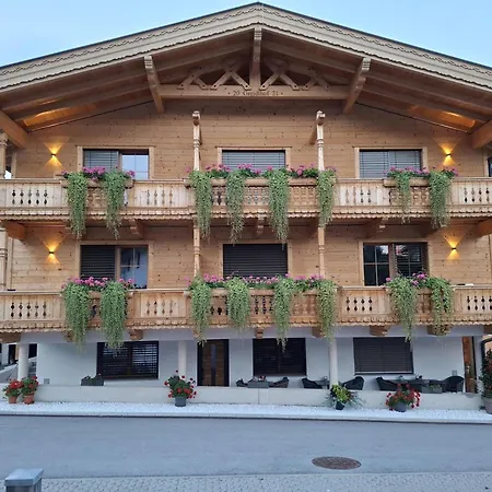 Schlagalm Zillertal Fuz100
